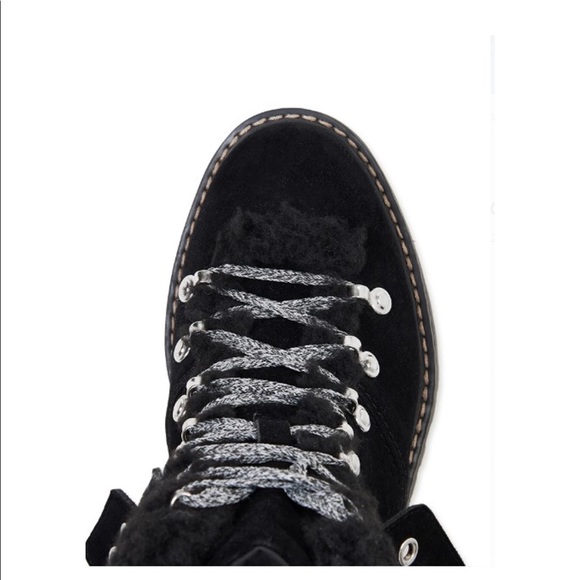 Time and Tru Women’s Cozy Hiker Boots - Picture 6 of 8